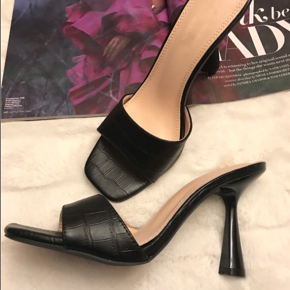 New Croc mules 6.5 & 7 left - Picture 2 of 5